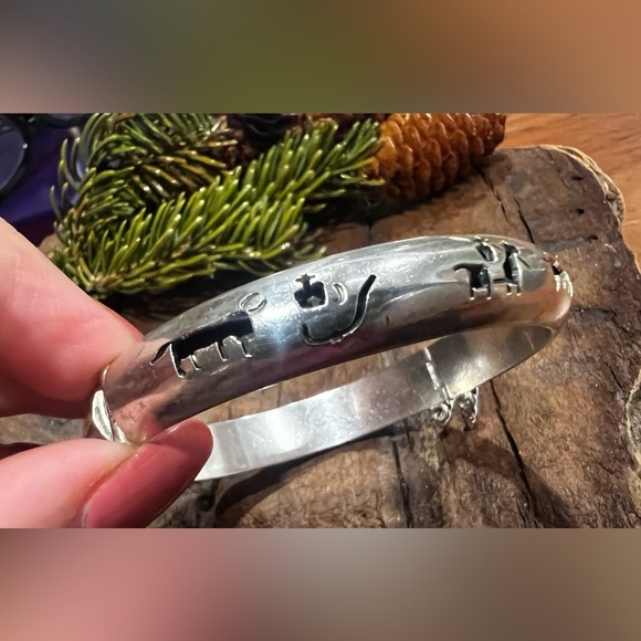 Taxco Mexico Bracelet Silver TS-43 OSA Bull Fight Toreros Story Telling Bangle M - Picture 9 of 10